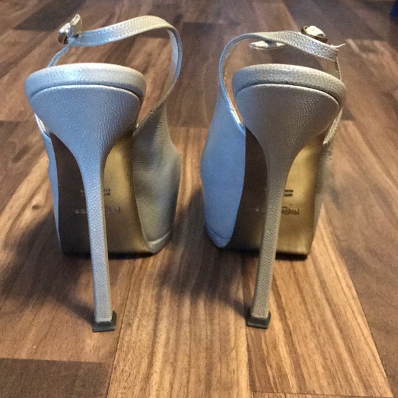 Yves Saint Laurent Slingback Pumps!!! - Picture 3 of 6